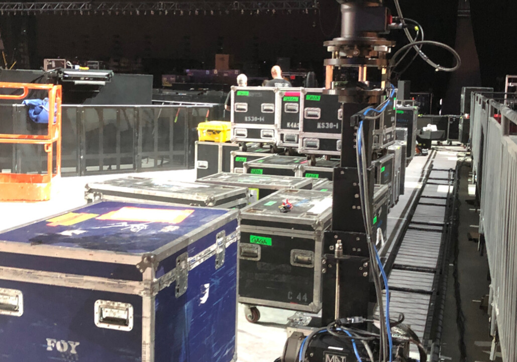 dace_tower_cam_on_tracks